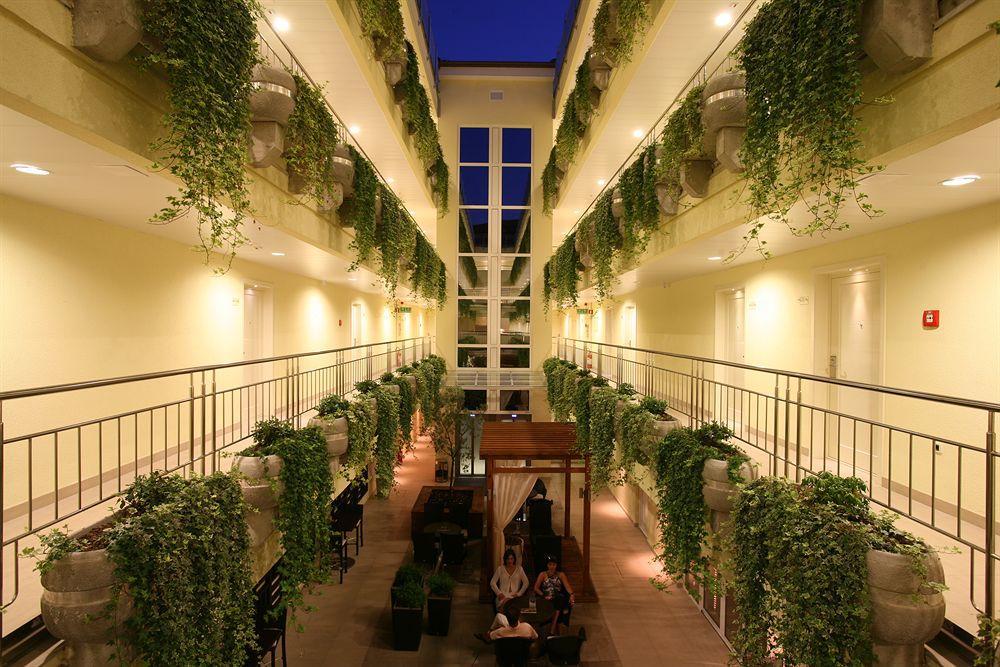 Valamar Atrium Baška Residence Bagian luar foto