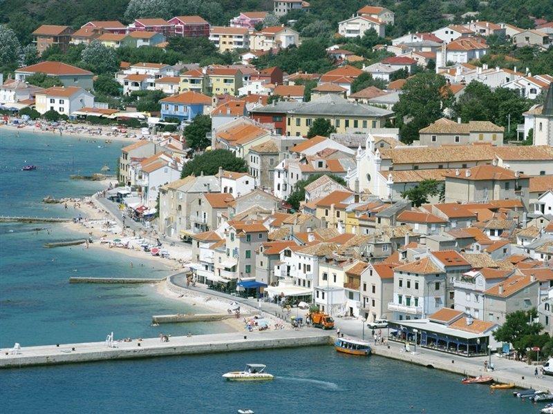 Valamar Atrium Baška Residence Bagian luar foto