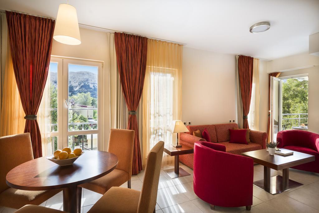 Valamar Atrium Baška Residence Bagian luar foto