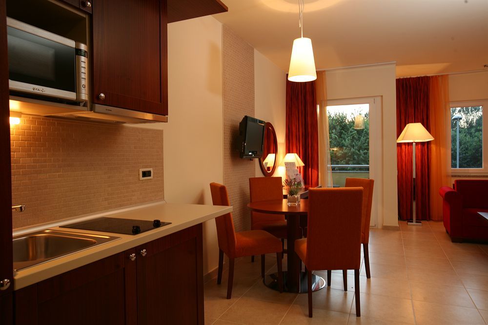 Valamar Atrium Baška Residence Bagian luar foto